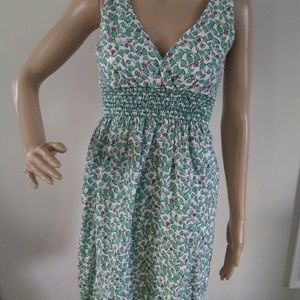 💰5/$25 Green & White Dress